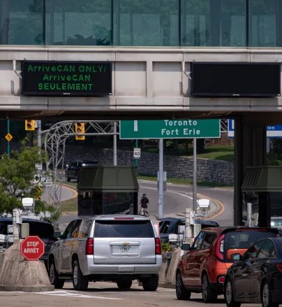 U.S.-Canada land border begins reopening